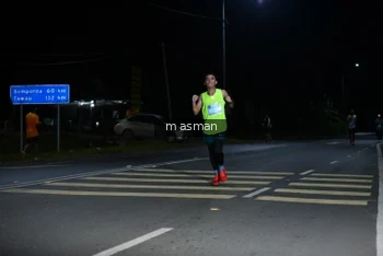 Runner Photo 1680688