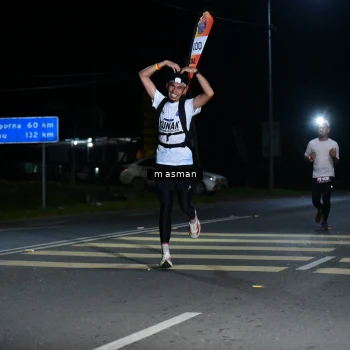 Runner Photo 1680841