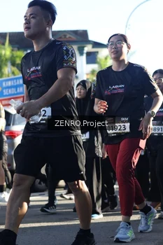 Runner Photo 1680867