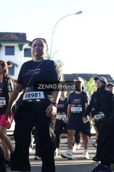 Runner Photo 1680877