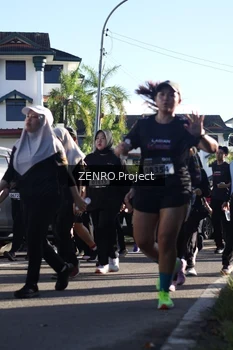 Runner Photo 1680889