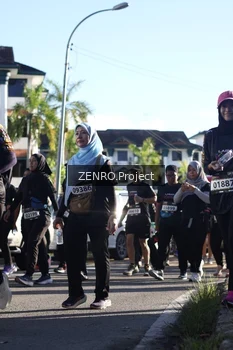 Runner Photo 1680894