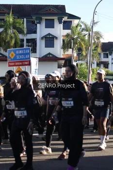 Runner Photo 1680904