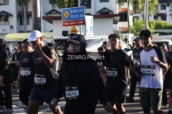 Runner Photo 1680906