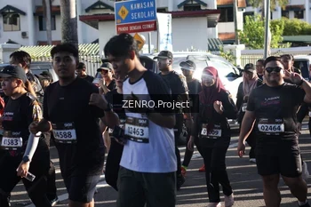 Runner Photo 1680910