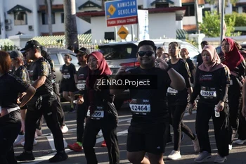 Runner Photo 1680912