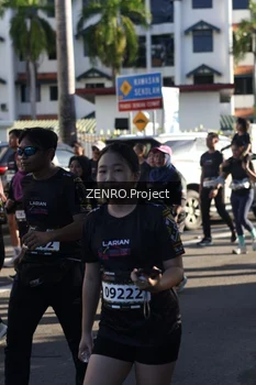 Runner Photo 1680945