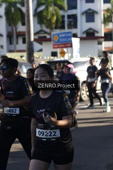Runner Photo 1680946