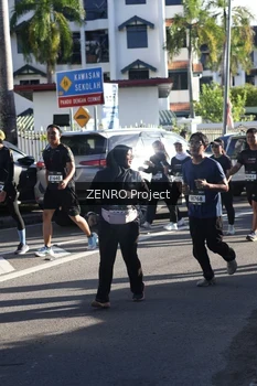 Runner Photo 1680953