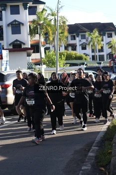Runner Photo 1680977
