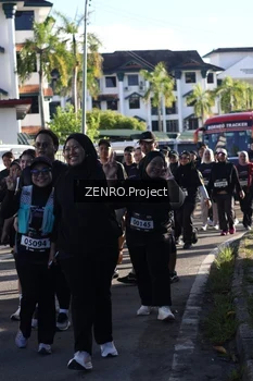 Runner Photo 1680997