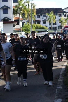 Runner Photo 1681005