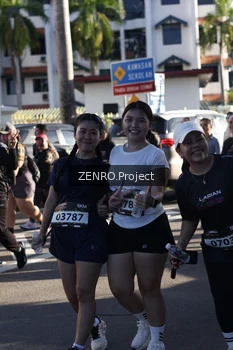 Runner Photo 1681046