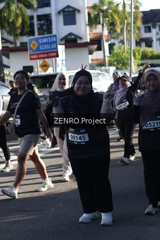 Runner Photo 1681072