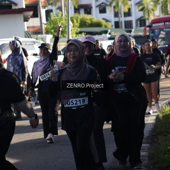 Runner Photo 1681077