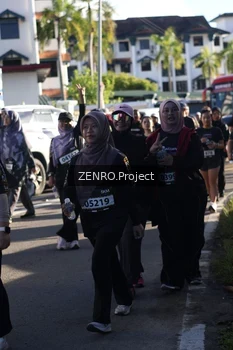 Runner Photo 1681079