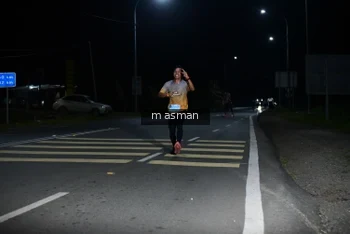 Runner Photo 1681094