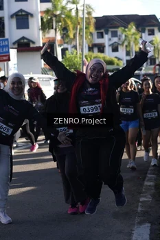 Runner Photo 1681105