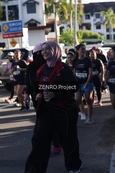 Runner Photo 1681123
