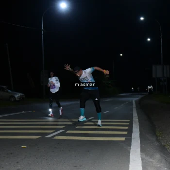 Runner Photo 1681126