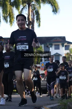 Runner Photo 1681129