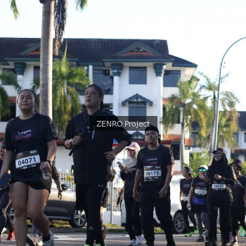 Runner Photo 1681312