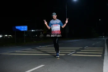 Runner Photo 1681316