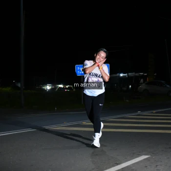 Runner Photo 1681418