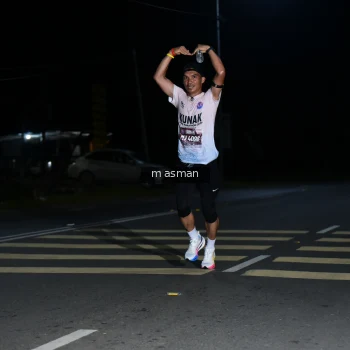 Runner Photo 1681563