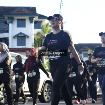 Runner Photo 1681598