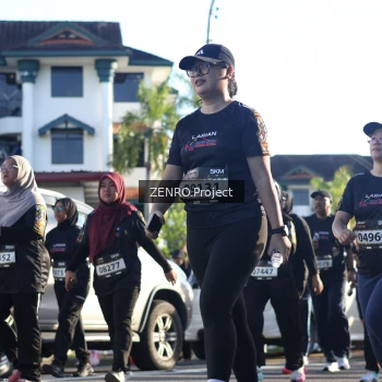 Runner Photo 1681599