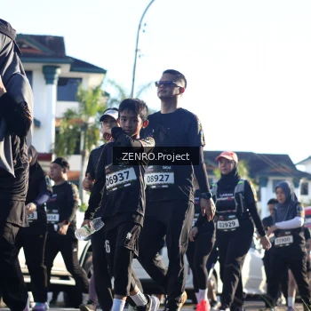Runner Photo 1681659