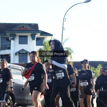 Runner Photo 1681668
