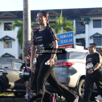 Runner Photo 1681751