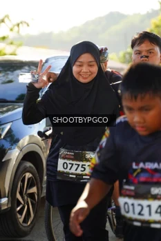 Runner Photo 1681923
