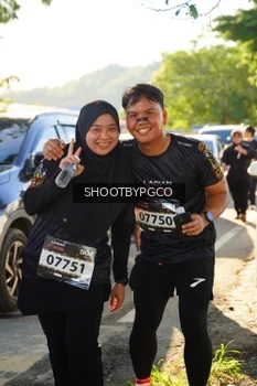 Runner Photo 1681945