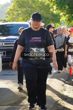 Runner Photo 1682085