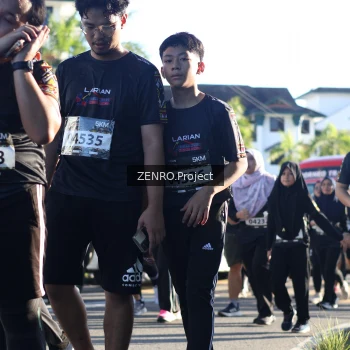 Runner Photo 1682098