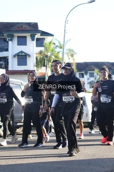 Runner Photo 1682115