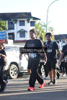 Runner Photo 1682118