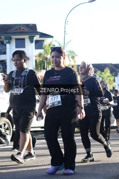 Runner Photo 1682127