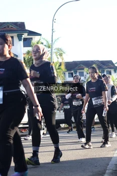 Runner Photo 1682130