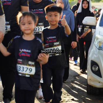 Runner Photo 1682184
