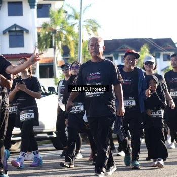 Runner Photo 1682204
