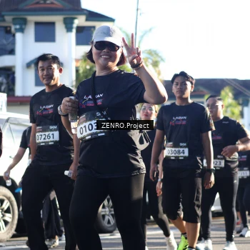Runner Photo 1682224