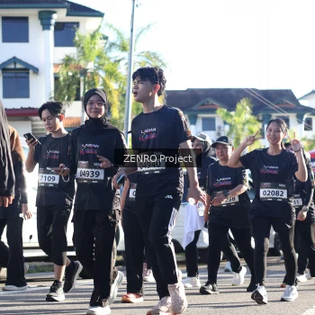 Runner Photo 1682418