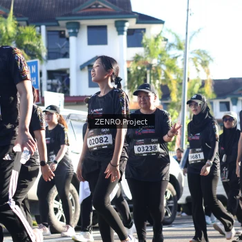 Runner Photo 1682421
