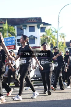 Runner Photo 1682426