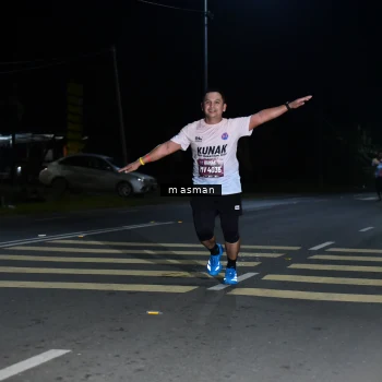Runner Photo 1682437