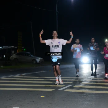 Runner Photo 1682446